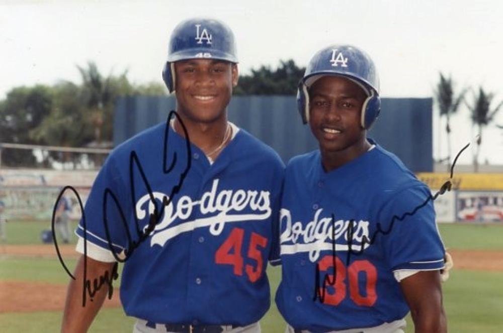 ROGER CEDENO WILTON GUERRERO DODGERS  SIGNED 3X5 PHOTO EW/ COA 