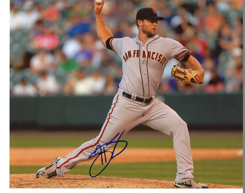 HUNTER  STRICKLAND     SAN FRANCISCO  GIANTS    SIGNED AUTOGRAPHED 8X10 W/COA   