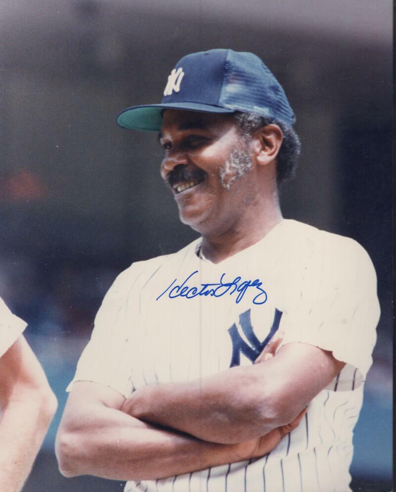 HECTOR LOPEZ NEW YORK YANKEES  SIGNED AUTOGRAPHED  8X10 PHOTO W/ COA
