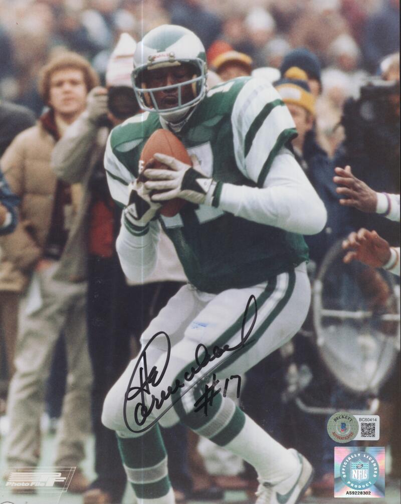 HAROLD CARMICHAEL EAGLES SIGNED AUTOGRAPHED 8X10 PHOTO BECKETT BC60414