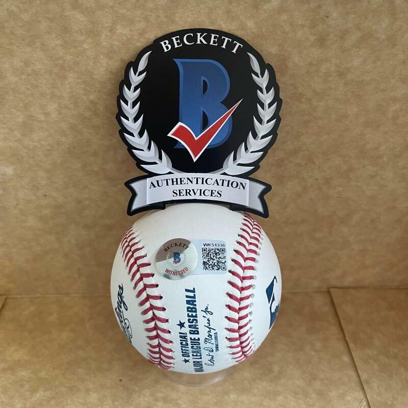DON MATTINGLY 85 AL MVP SIGNED AUTOGRAPHED M.L. BASEBALL BECKETT WITNESS 