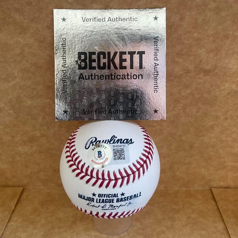 JOHN SCHNEIDER BLUE JAYS MANAGER SIGNED AUTO M.L. BASEBALL BECKETT AUTHENTICATED