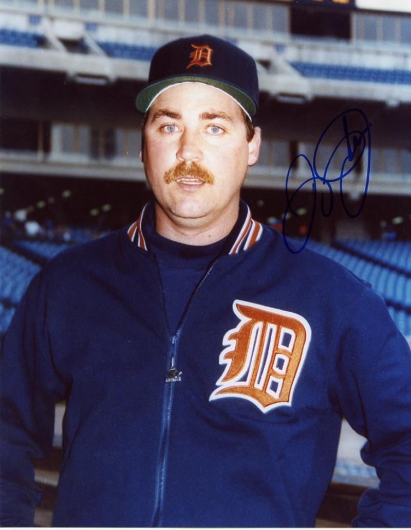 DAVE JOHNSON  DETROIT TIGERS SIGNED  8X10 PHOTO W/COA