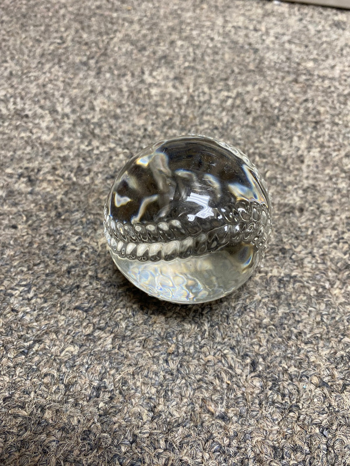BASEBALL PAPERWEIGHT GREAT FOR A GIFT CLEAR GLASS L@@K