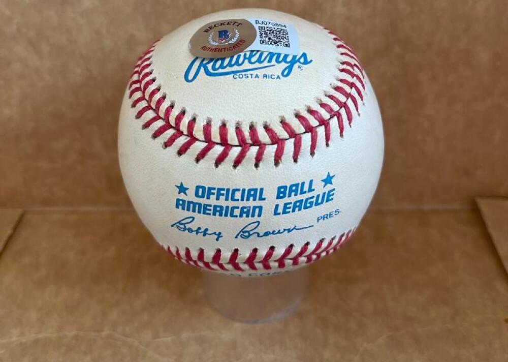 ROBERTO ALOMAR BLUE JAYS/ORIOLES SIGNED VINTAGE A.L. BASEBALL BECKETT AUTH