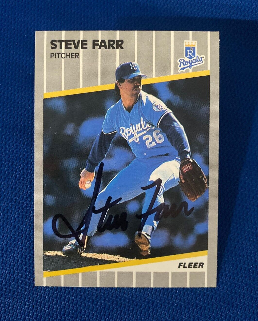 1989 FLEER STEVE FARR KANSAS CITY ROYALS AUTOGRAPHED SIGNED CARD #281 W/COA