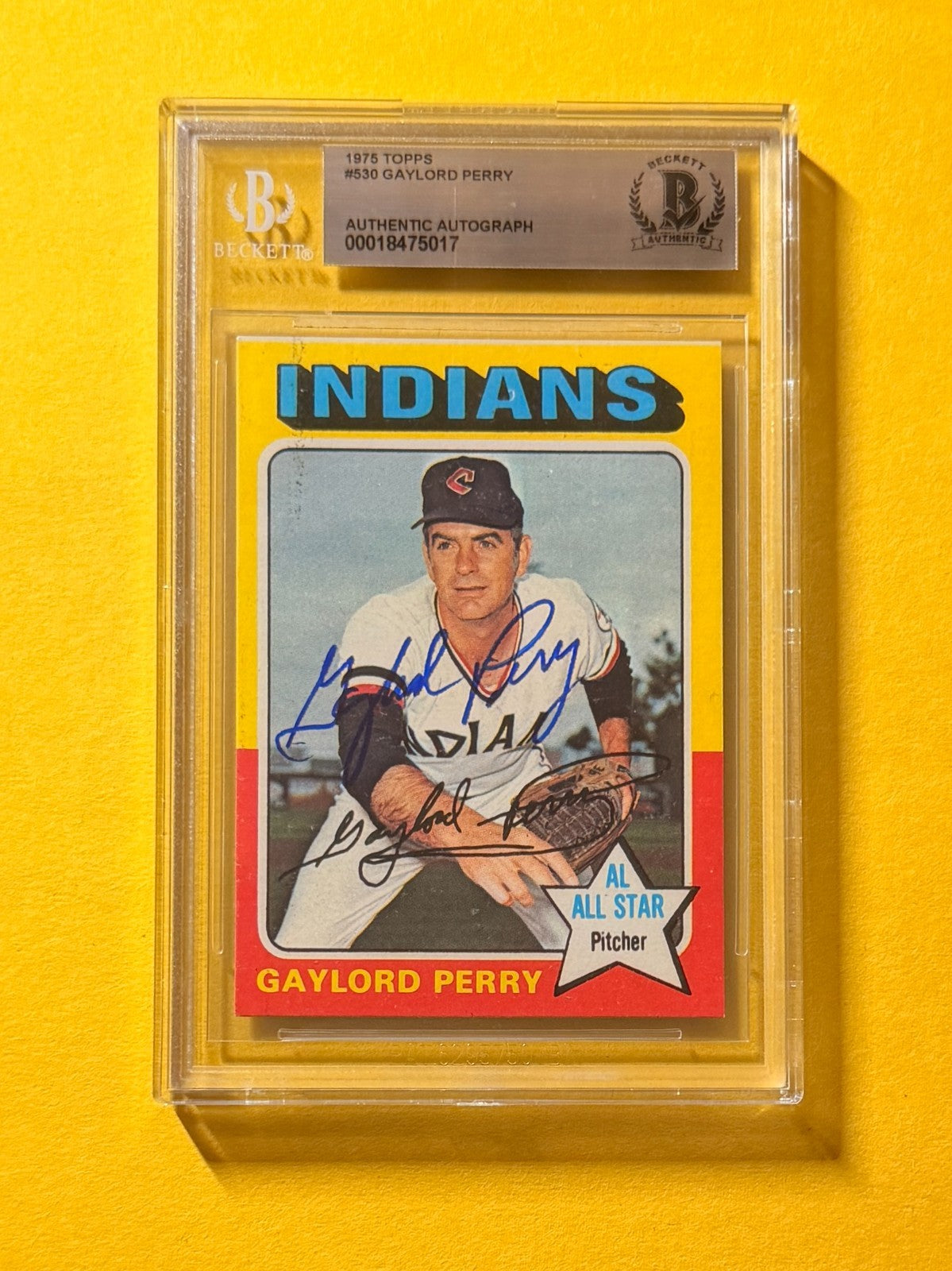 1975 TOPPS GAYLORD PERRY #530 SIGNED AUTO CARD BECKETT AUTHENTIC CLEVELAND