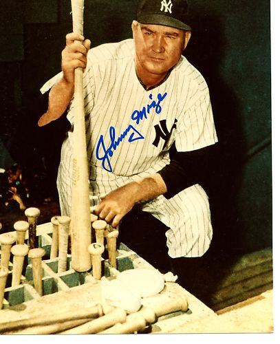 JOHNNY MIZE NEW YORK YANKEES  SIGNED  8 X10 PHOTO