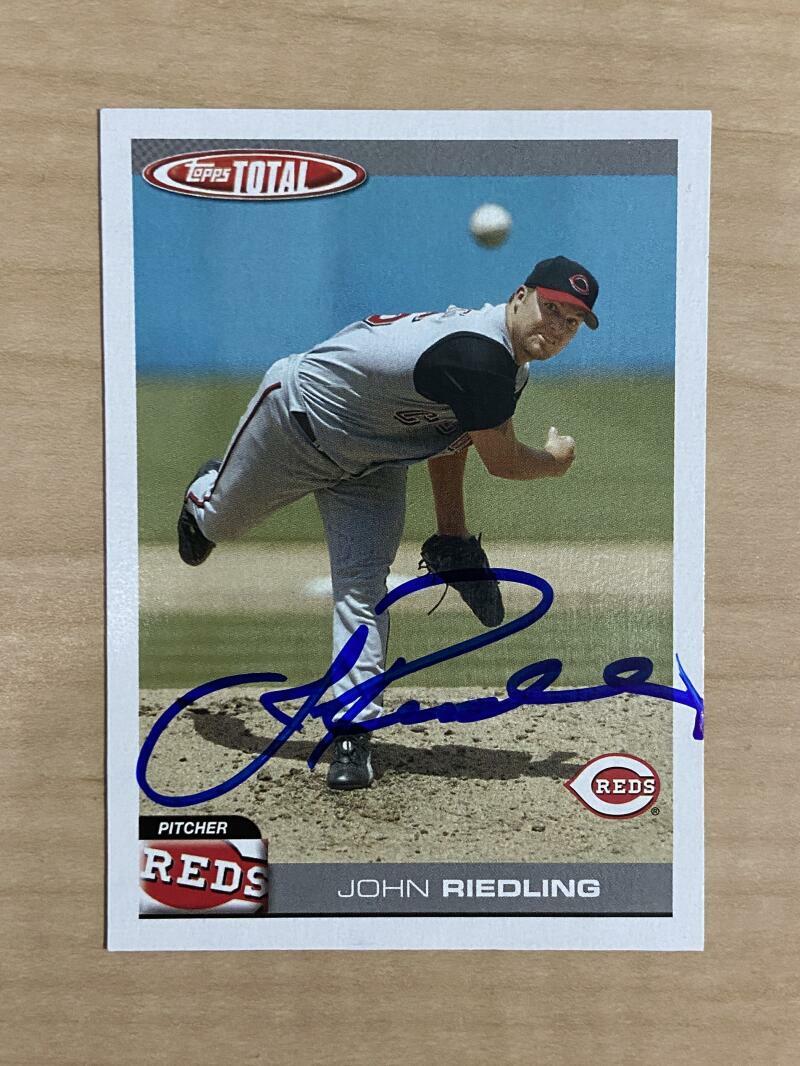 JOHN RIEDLING CINCINNATI REDS SIGNED AUTOGRAPHED 2004 TOPPS TOTAL CARD#184 W/COA
