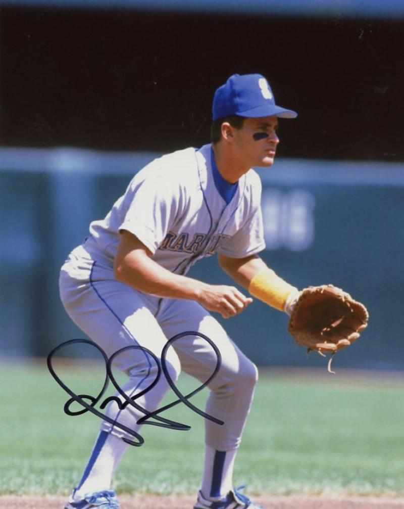 OMAR VIZQUEL SEATTLE MARINERS SIGNED AUTOGRAPHED ROOKIE 8X10 PHOTO W/COA