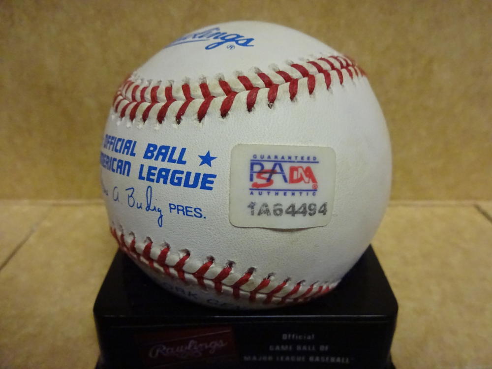 TOM HENRICH OLD RELIABLE YANKEES PSA STICKER SIGNED M.L. BASEBALL W/COA