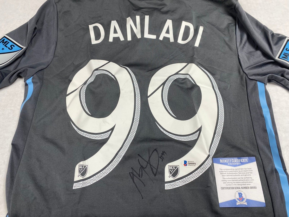 ABU DANLADI #99 MINNESOTA UNITED SIGNED AUTOGRAPHED SOCCER JERSEY BECKETT RARE