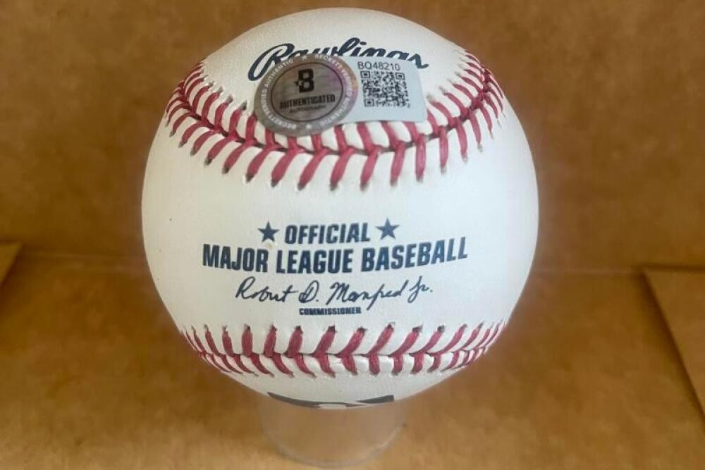TREVOR ROSENTHAL CARDINALS SIGNED AUTOGRAPHED M.L. BASEBALL BECKETT AUTH 