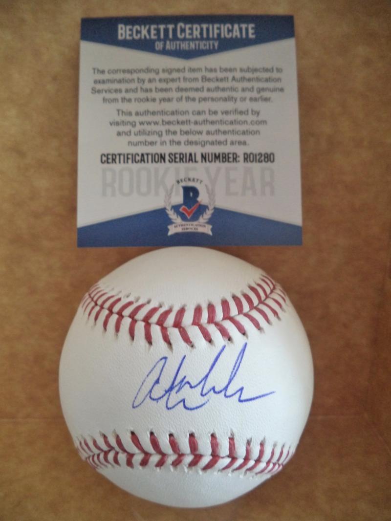 AUSTIN MEADOWS DETROIT TIGERS ROOKIE YEAR SIGNED ML BASEBALL BECKETT R01280