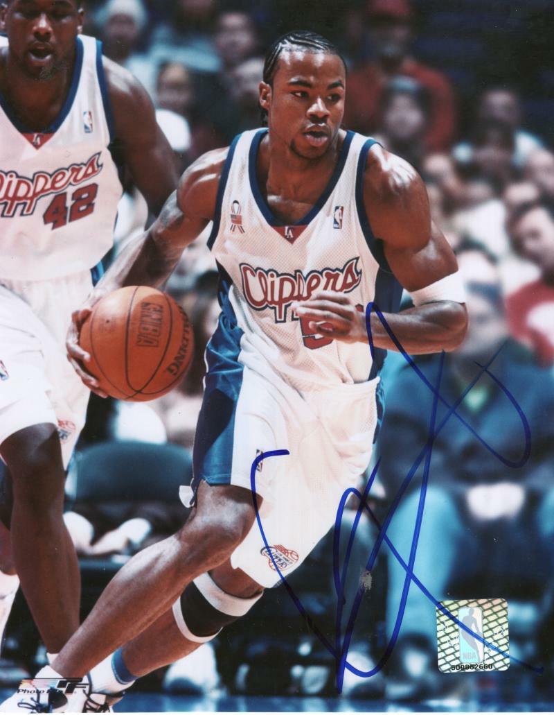 COREY MAGGETTE LOS ANGELES CLIPPERS DRIBBLING  SIGNED 8X10 PHOTO W/ COA