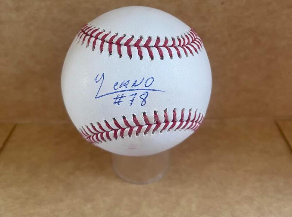 YENNIER CANO ORIOLES SIGNED AUTOGRAPHED M.L. BASEBALL BECKETT AUTH