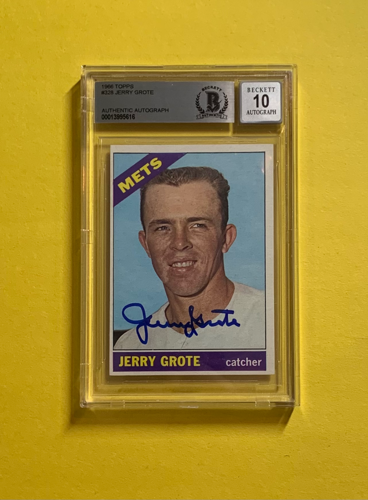 1966 TOPPS JERRY GROTE #328 SIGNED CARD BECKETT AUTH. AUTO 10 METS