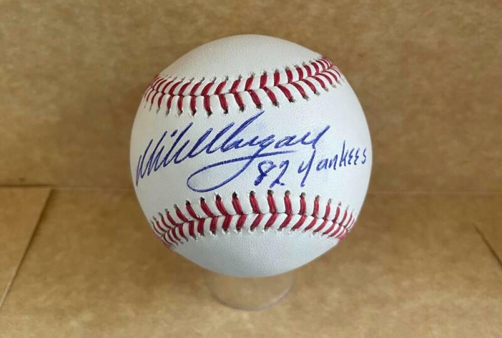 MIKE MORGAN 82 YANKEES SIGNED AUTO M.L. BASEBALL BECKETT BA29438
