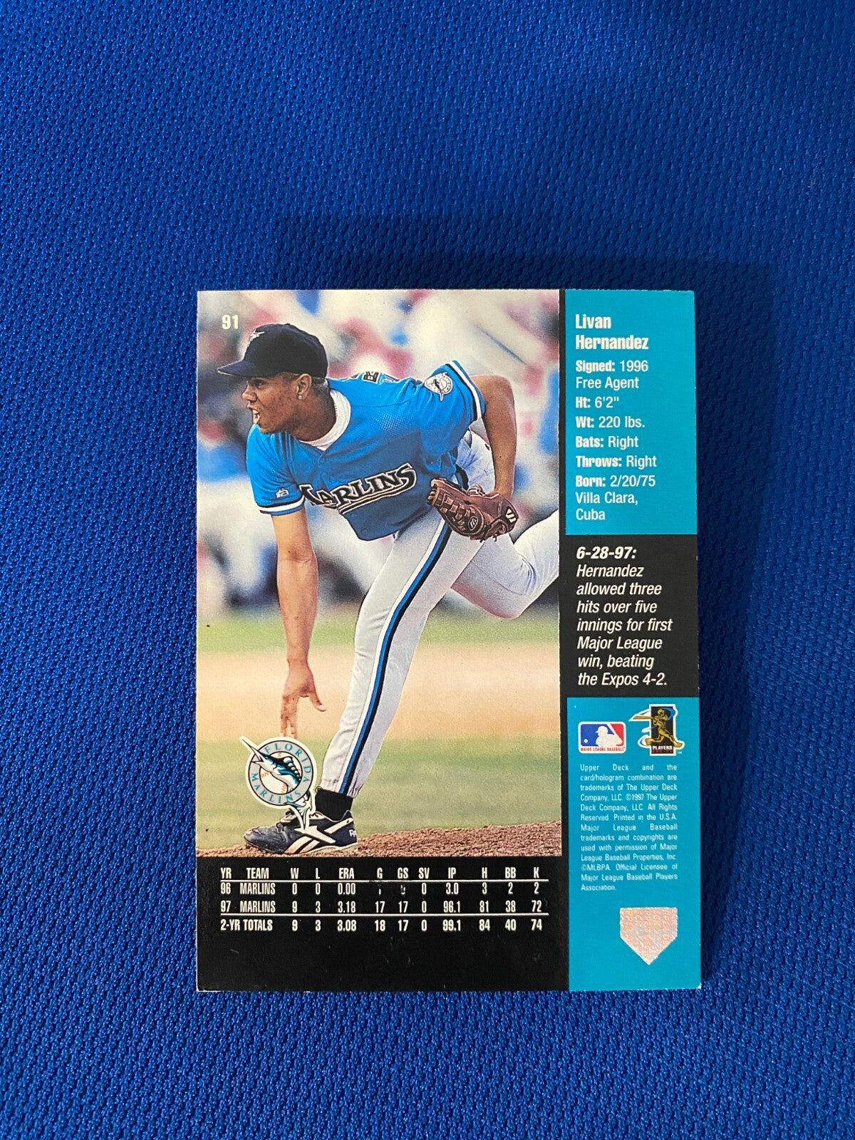 1997 UPPER DECK LIVAN HERNANDEZ FL MARLINS AUTOGRAPHED SIGNED CARD #91 W/COA