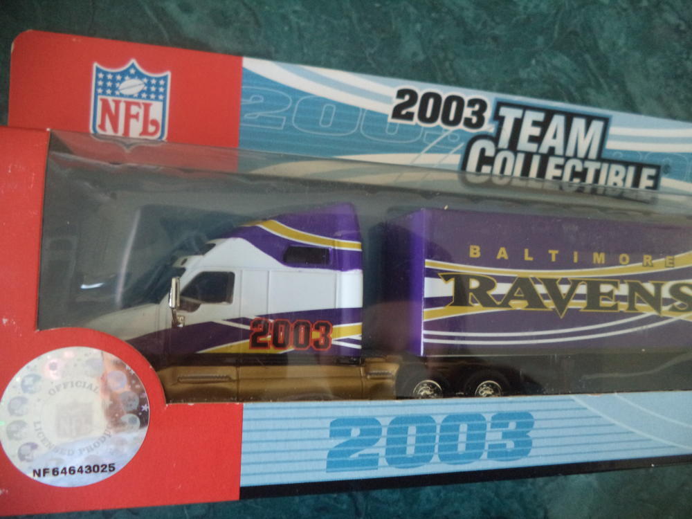 2003 BALTIMORE RAVENS LIMITED EDITION TRACTOR TRAILER  1:80 NEW IN BOX NIB
