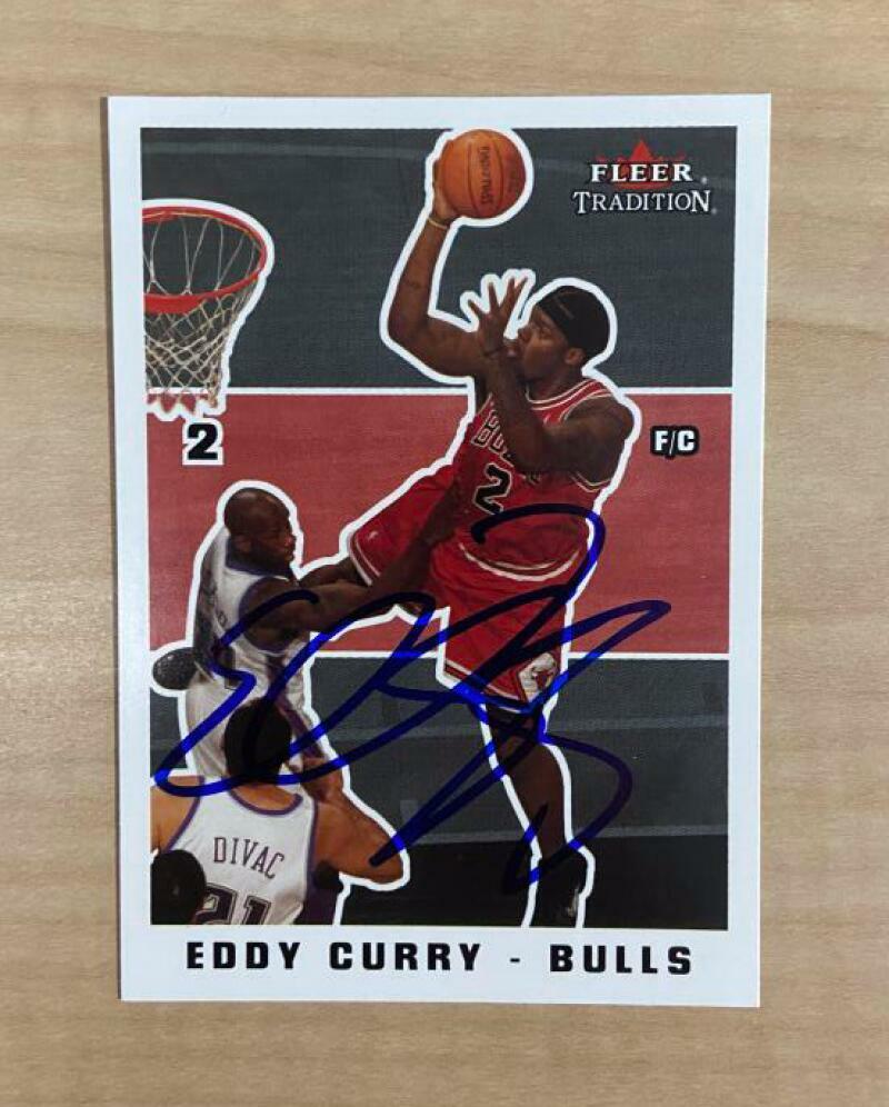 EDDY CURRY CHICAGO BULLS SIGNED AUTOGRAPHED 03-04 FLEER TRADITION CARD #77 W/COA