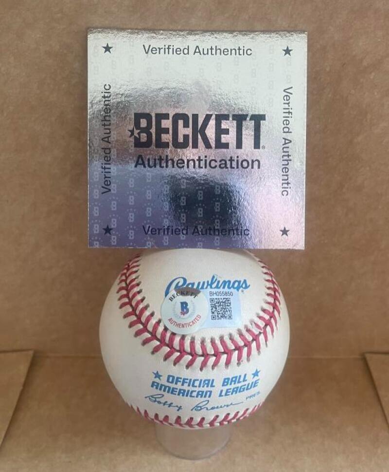 BOBBY DOERR RED SOX HOF 1986 SIGNED A.L. BASEBALL BECKETT AUTH