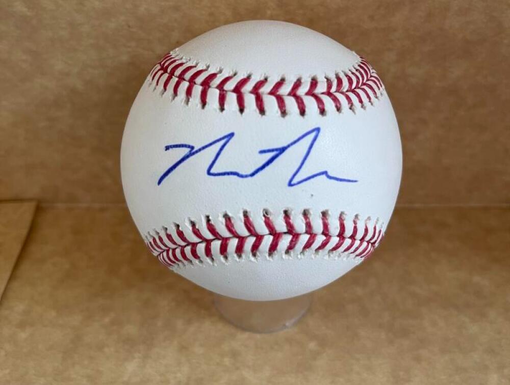 MAX MEYER MARLINS SIGNED AUTOGRAPHED M.L. BASEBALL BECKETT AUTHENTICATED