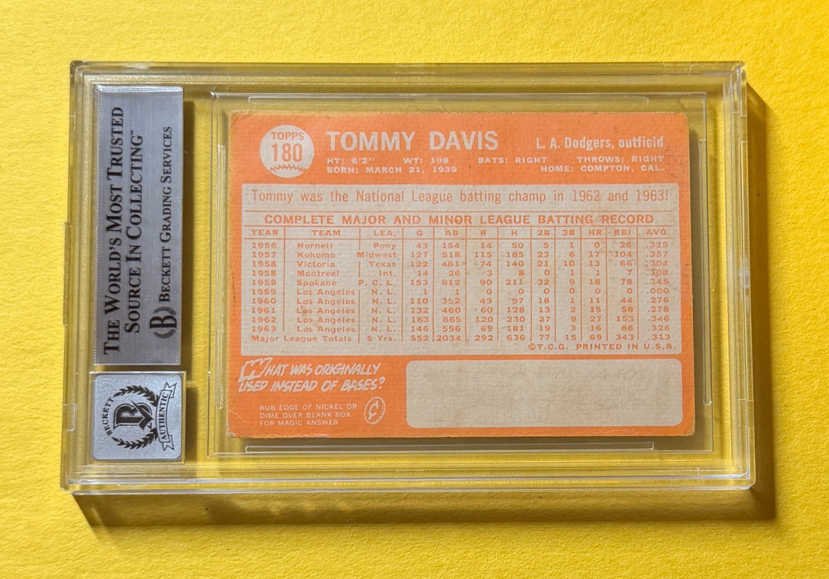 1964 TOPPS TOMMY DAVIS #180 SIGNED AUTO CARD BECKETT 10 AUTHENTIC DODGERS