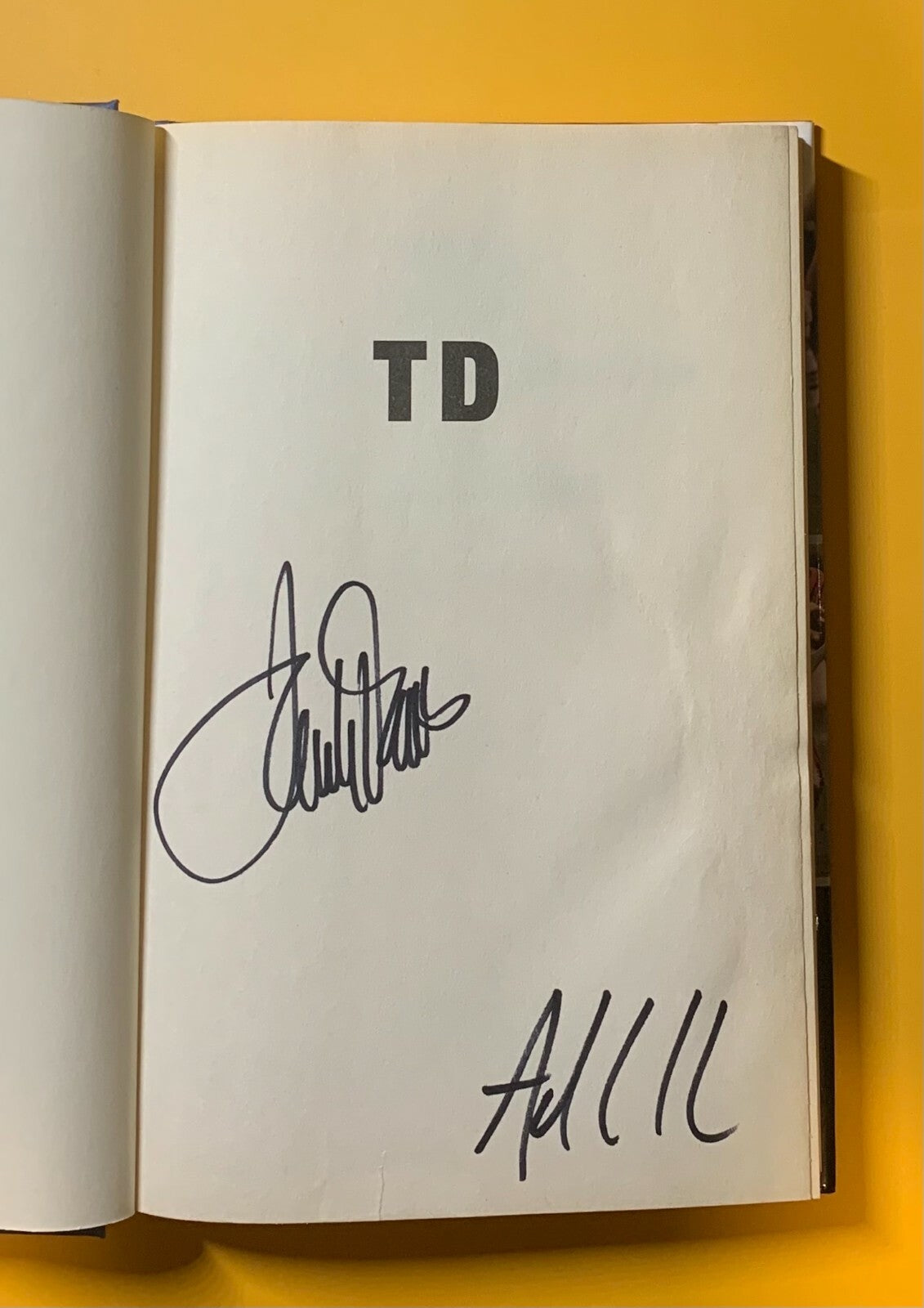 TERRELL DAVIS SIGNED BOOK TD DREAMS IN MOTION W/ COA 