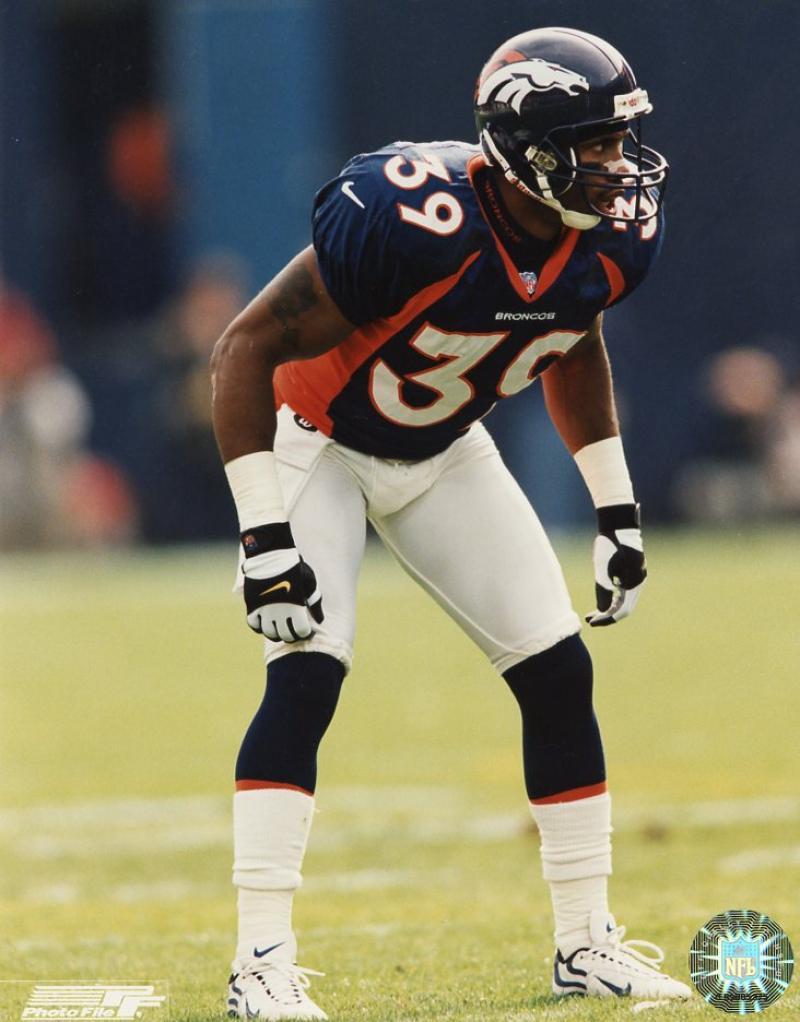 RAY CROCKETT #39 DENVER BRONCOS UNSIGNED 8x10 PHOTO 