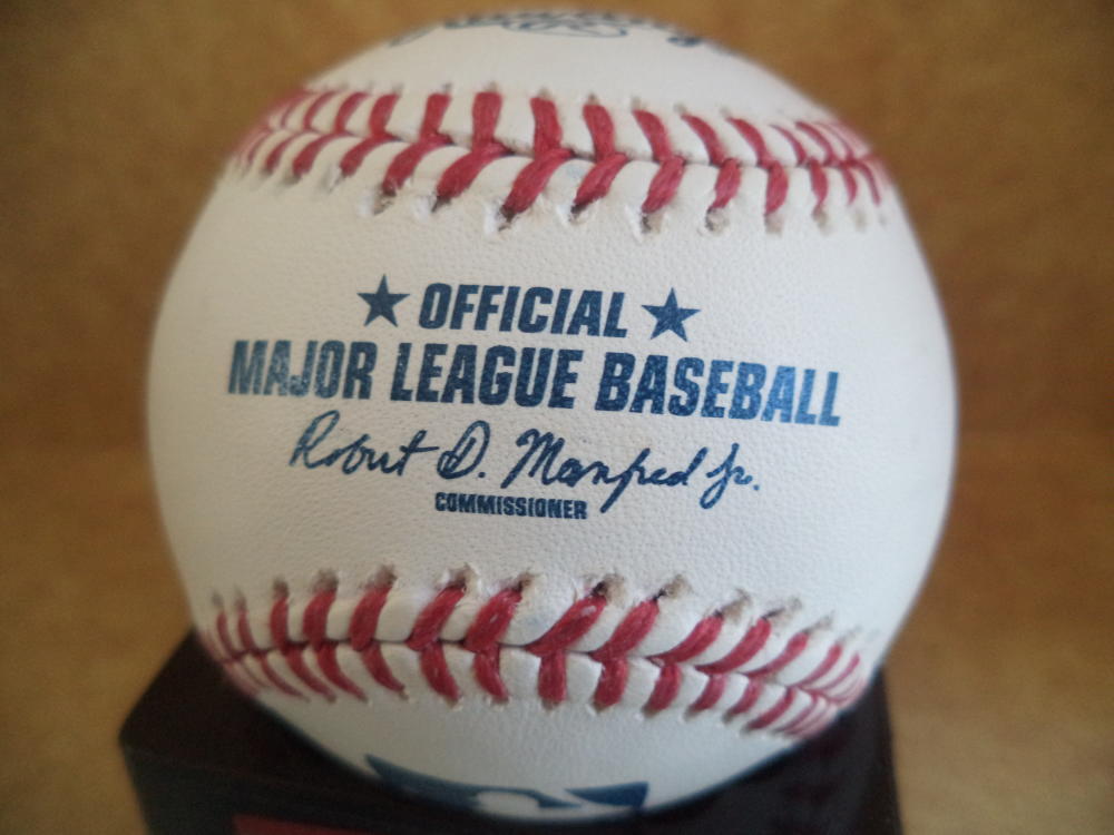 GERARO PARRA ORIOLES/DIAMONDBACKS SIGNED AUTOGRAPHED M.L.BASEBALL W/COA 