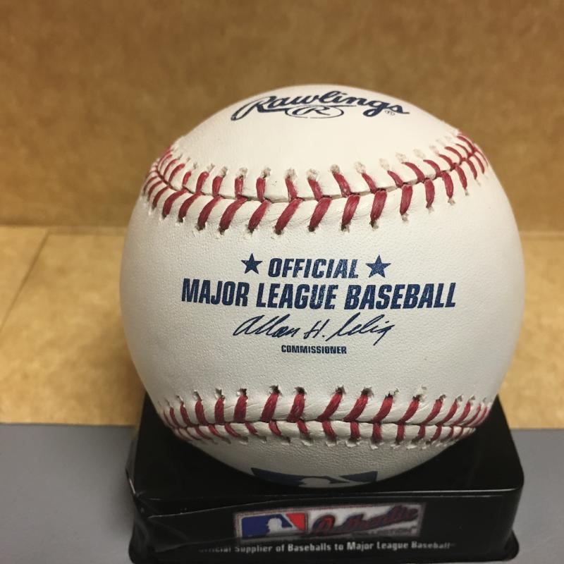 JUAN RIVERA ANGELS/YANKEES/DODGERS M.L. SIGNED BASEBALL W/COA