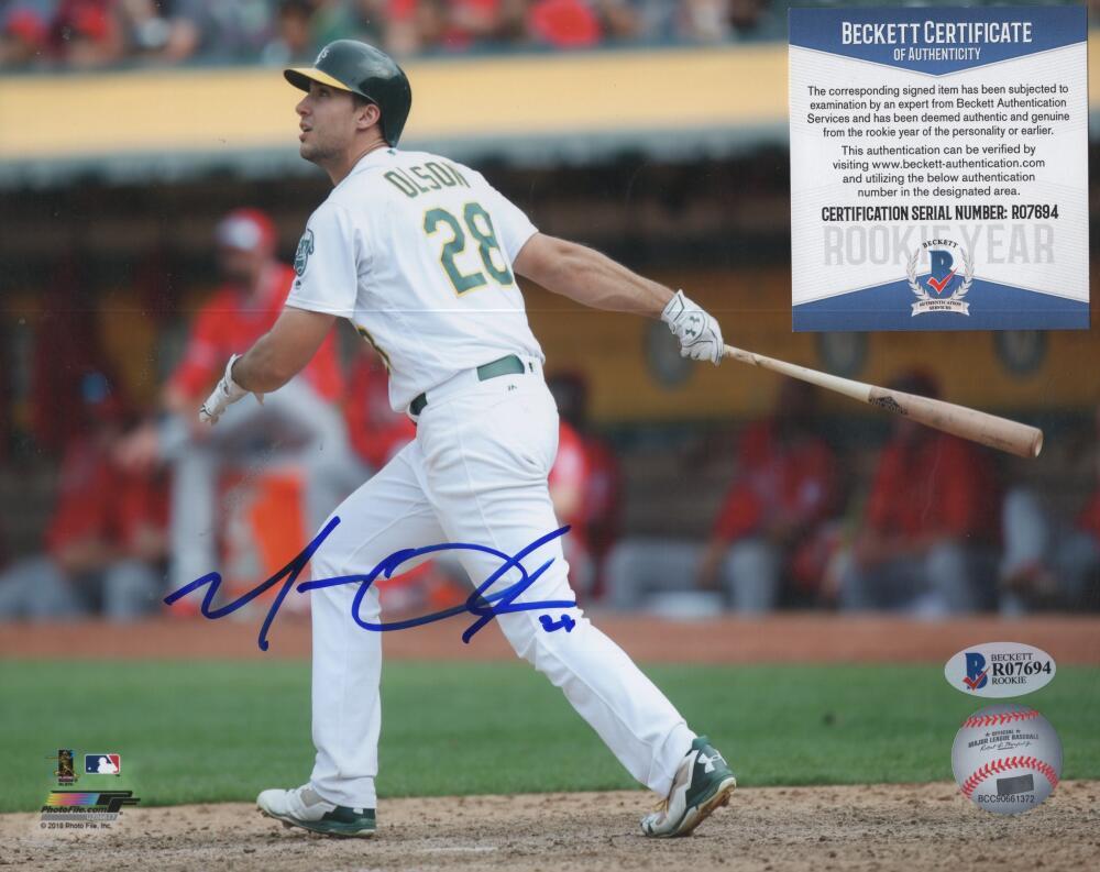 MATT OLSON OAKLAND A'S SIGNED AUTOGRAPHED 8X10 PHOTO BECKETT R07694