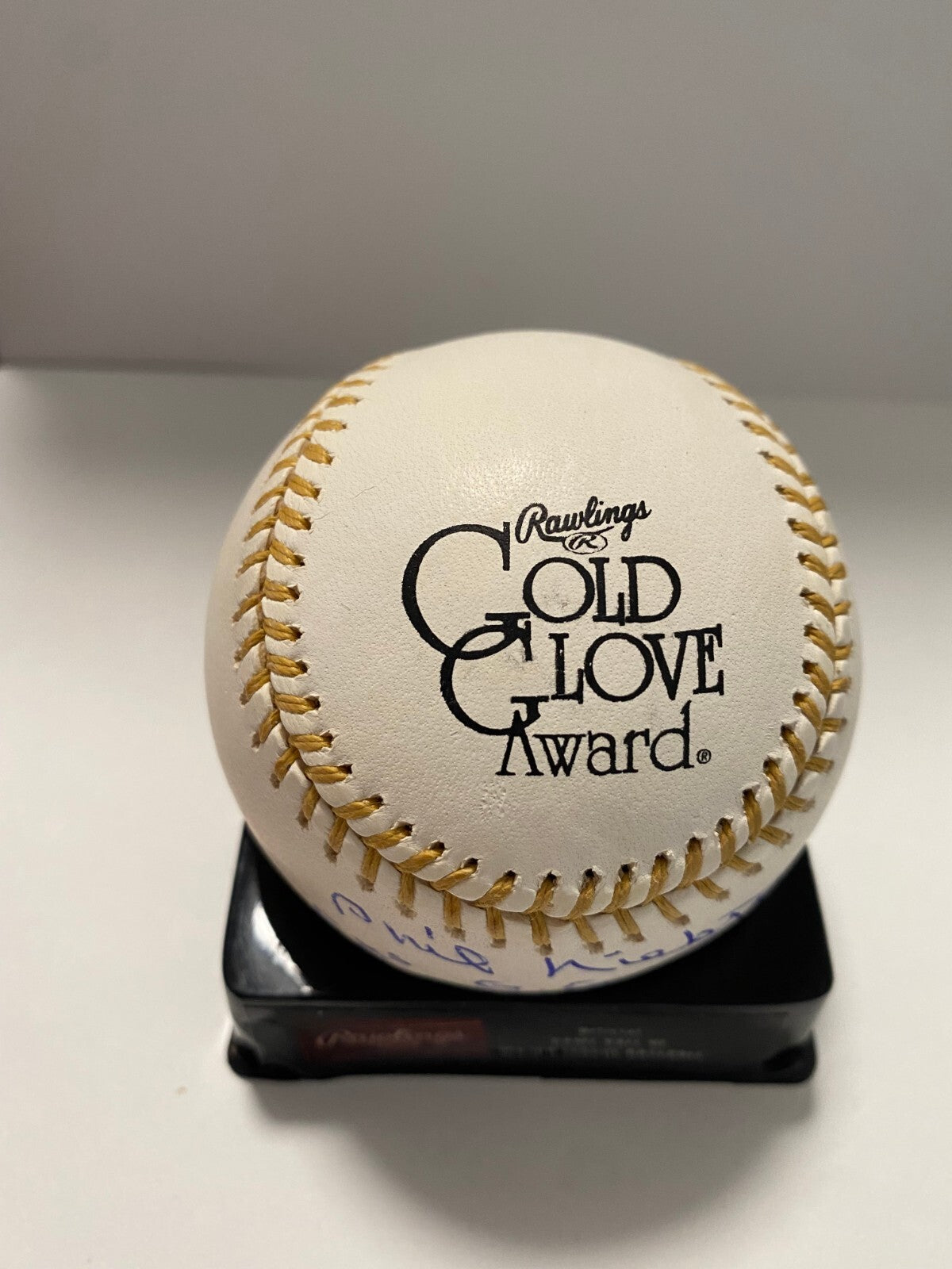 PHIL NIEKRO 5XS GOLD GLOVE SIGNED AUTOGRAPHED GOLD GLOVE BASEBALL BECKETT