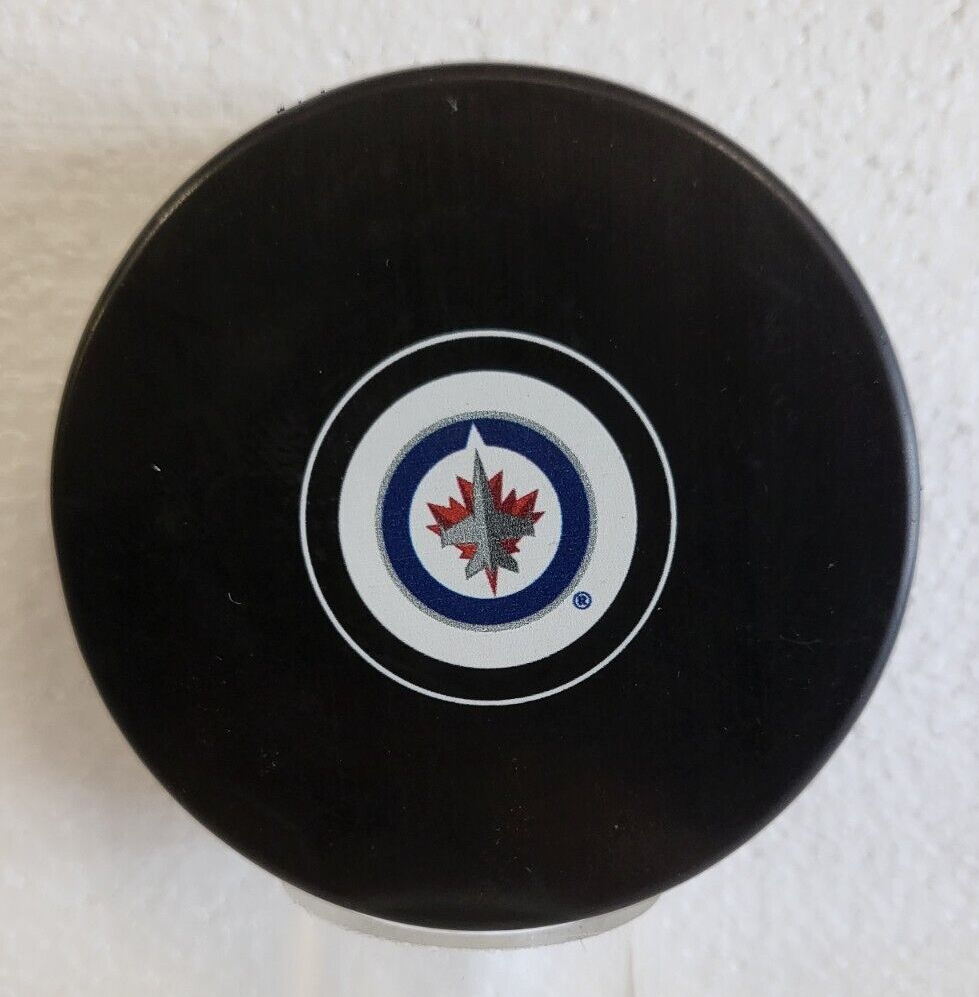 NHL HOCKEY WINNIPEG JETS OFFICIAL TEAM LOGO PUCK