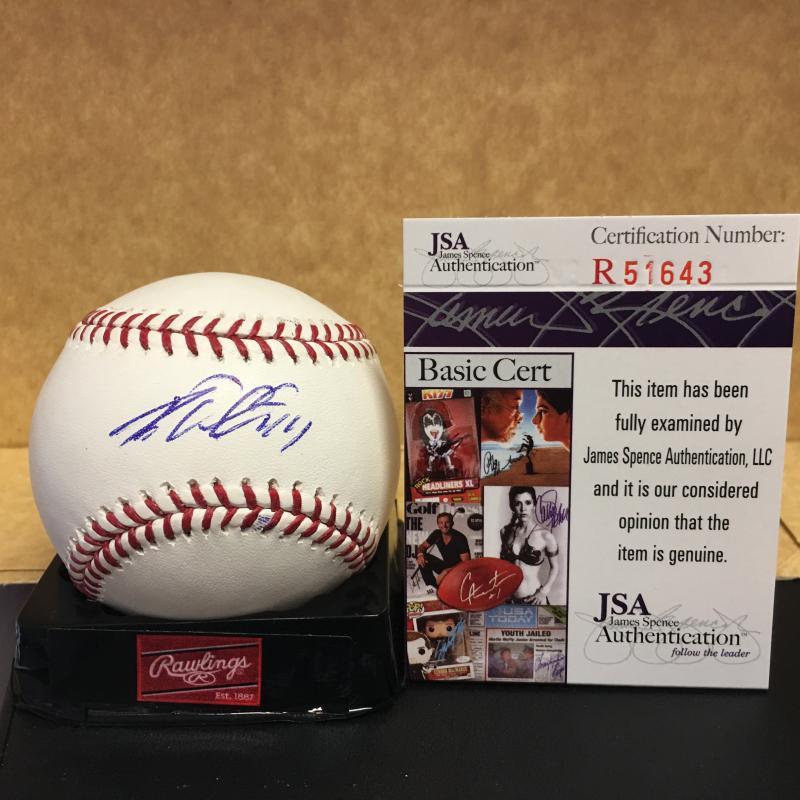 ROY OSWAULT PHILLIES/ASTROS SIGNED M.L. BASEBALL JSA R51643