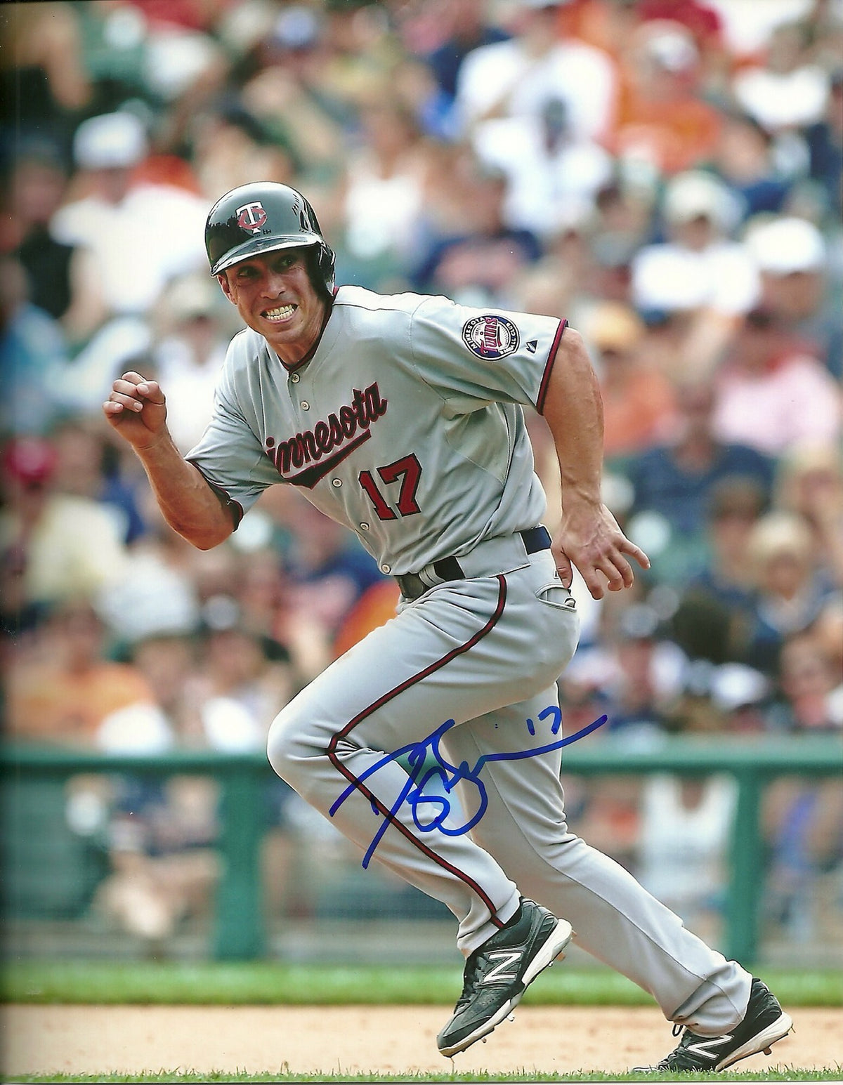 DOUG BERNIER MINNESOTA TWINS SIGNED AUTOGRAPHED 8x10 PHOTO W/COA RUNNING