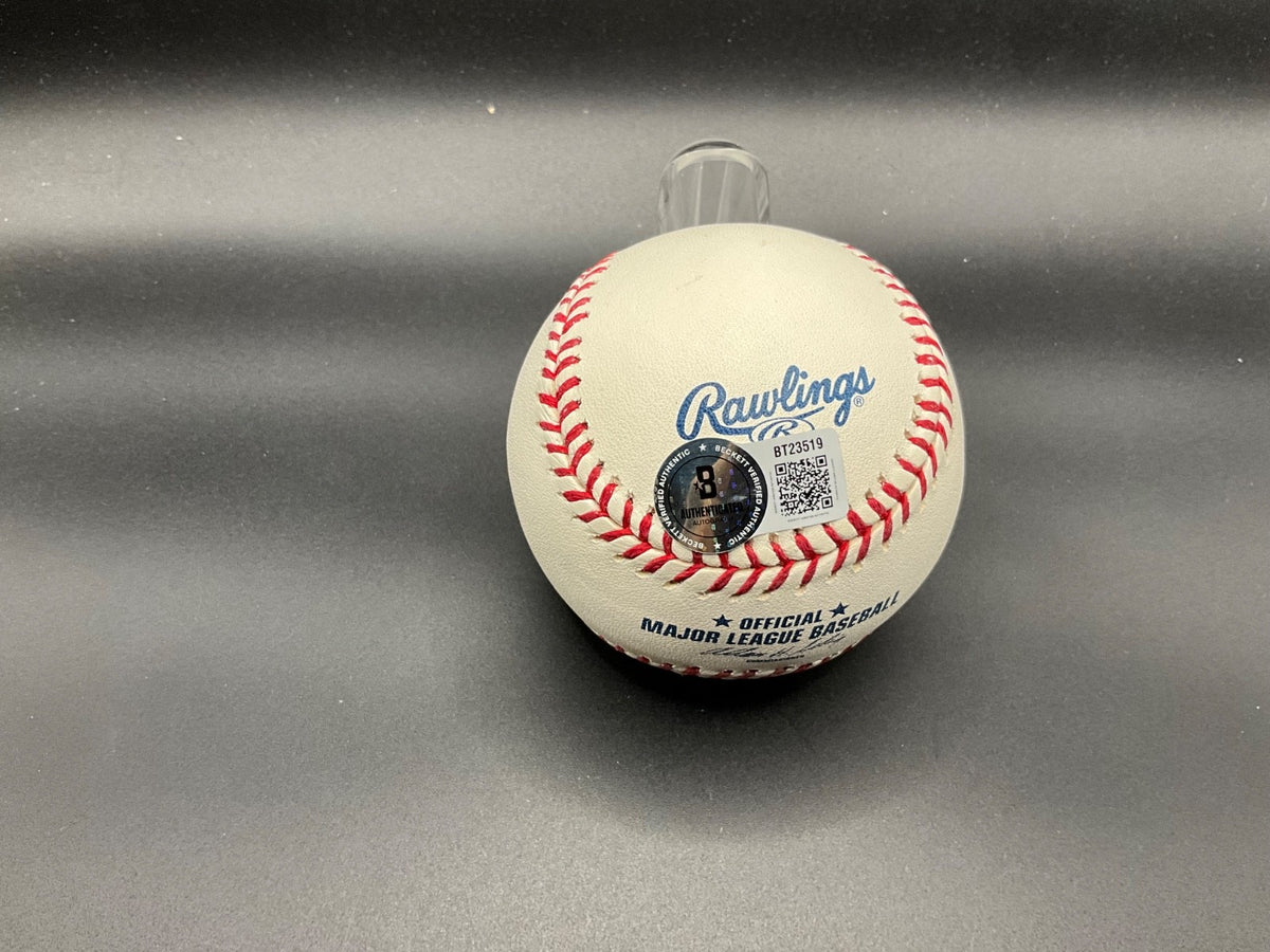 Miguel Mike De La Hoz Signed Baseball inscribed Milwaukee Braves 1964-65 Beckett