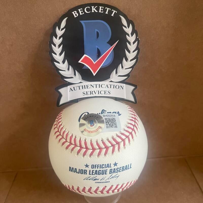 JUAN GONZALEZ RANGERS SIGNED TWICE AUTO M.L BASEBALL BECKETT AUTHENTICATED