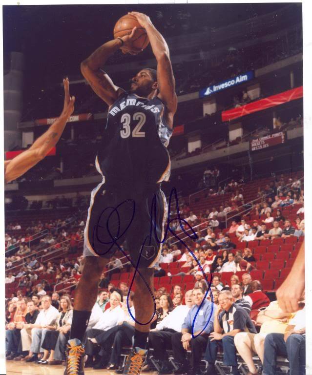 O.J. MAYO MEMPHIS GRIZZLIES SIGNED 8X10 PHOTO W/COA