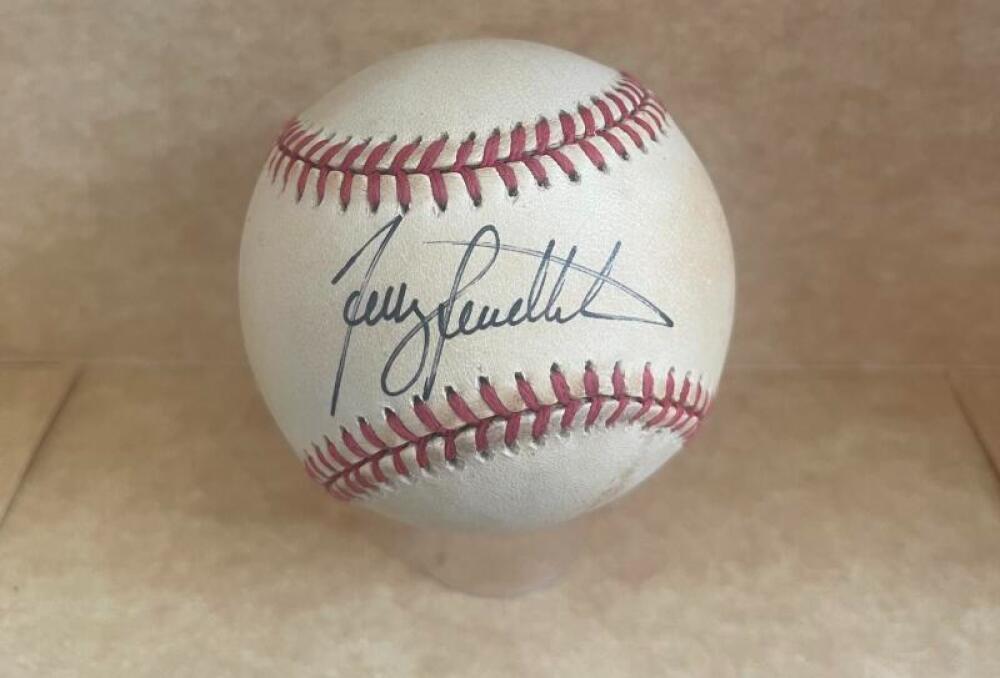 TERRY PENDLETON BRAVES/CARDINALS SIGNED VINTAGE N.L. BASEBALL JSA AC66397
