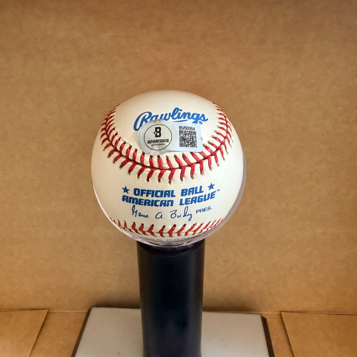 RANDY JOHNSON YANKEES/MARINERS  SIGNED AUTOGRAPHED A.L. BASEBALL BECKETT AUTH