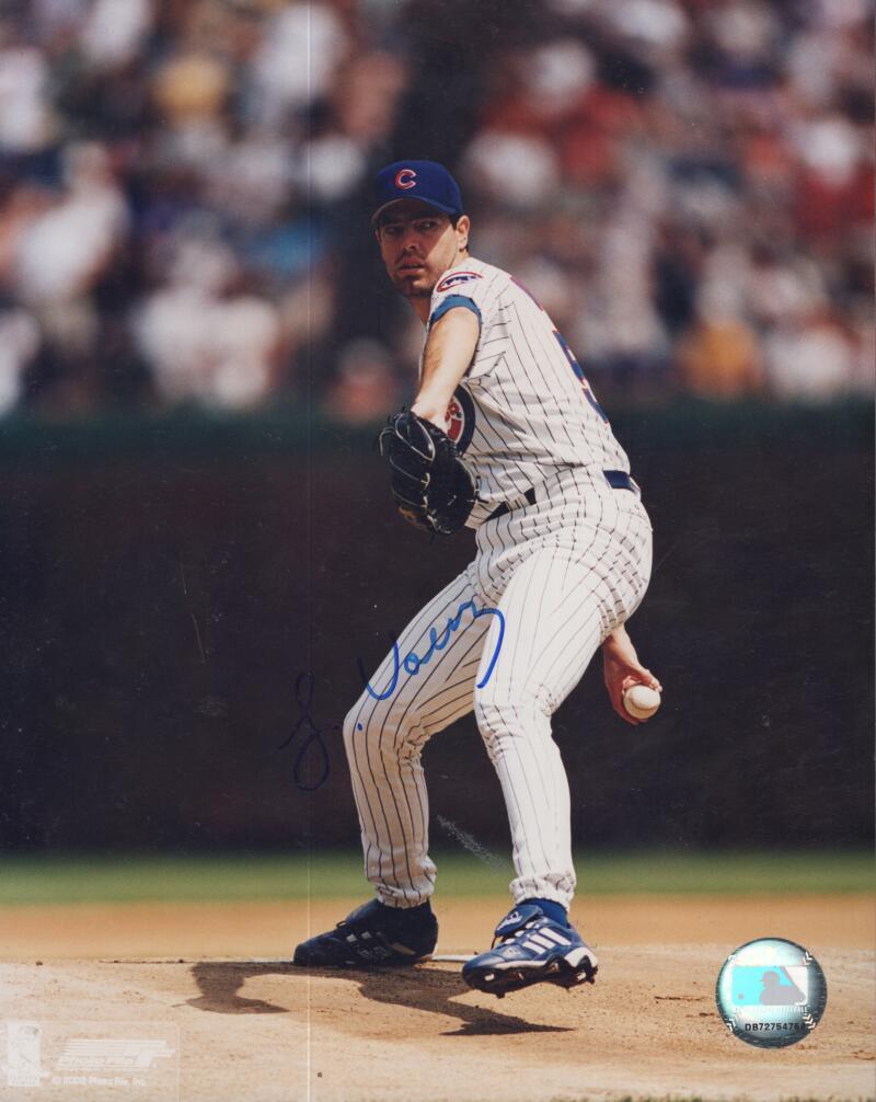 ISMAEL VALDESZ CUBS  SIGNED AUTOGRAPHED 8X10 PHOTO  W/ COA 