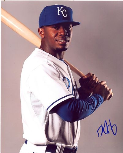DERRICK ROBINSON KANSAS CITY ROYALS SIGNED 8X10 PHOTO