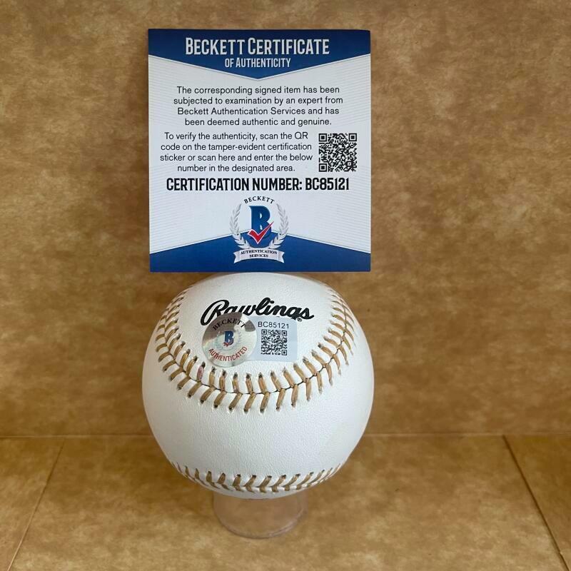 FELIX MILLAN METS/BRAVES SIGNED AUTO GOLD GLOVE 69,72 BASEBALL BAS BC85121
