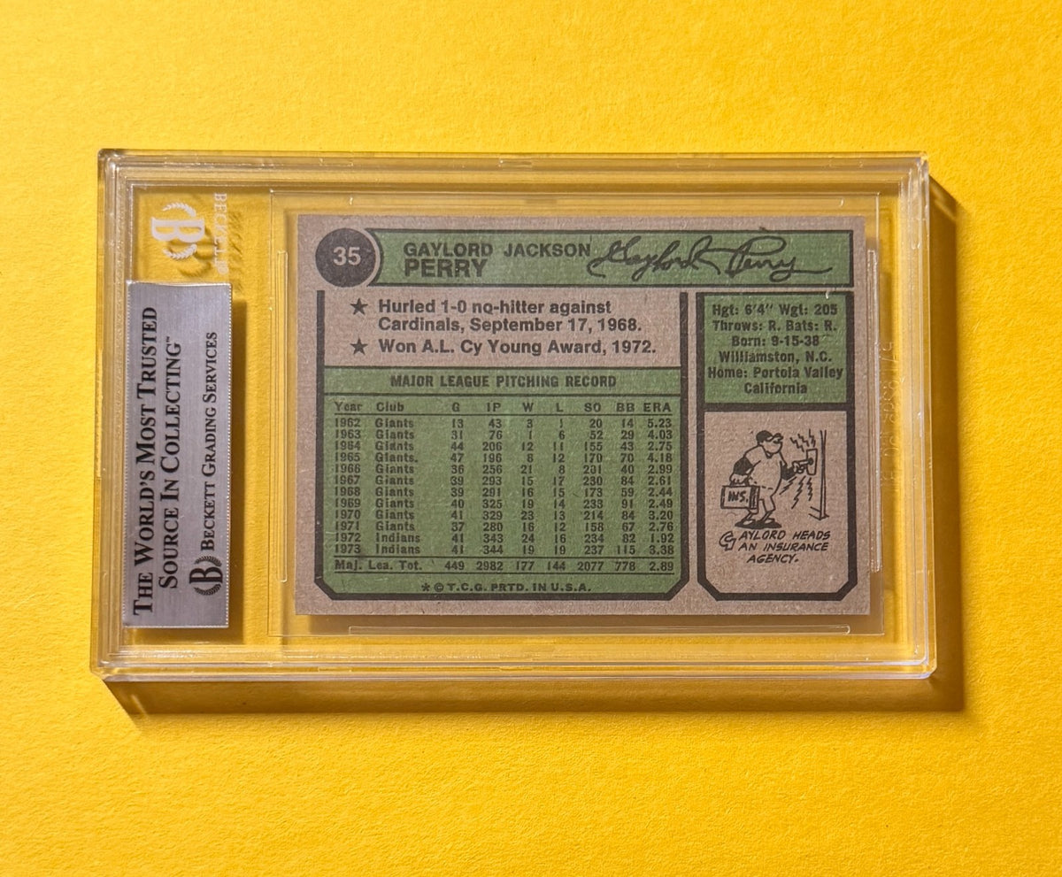 1974 TOPPS GAYLORD PERRY #35 SIGNED AUTO CARD BECKETT  AUTHENTIC CLEVELAND