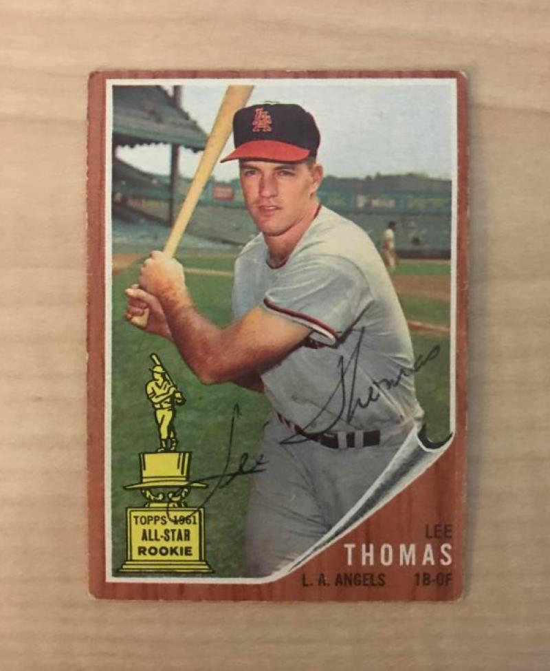 LEE THOMAS LOS ANGELES ANGELS SIGNED VINTAGE 1962 TOPPS CARD #154 W/COA