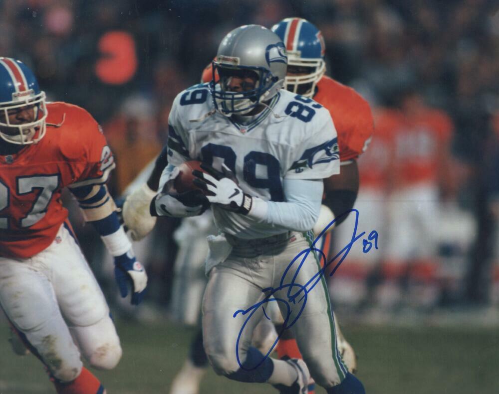 BRIAN BLADES SEATTLE SEAHAWKS SIGNED AUTOGRAPHED 8X10 PHOTO W/ COA