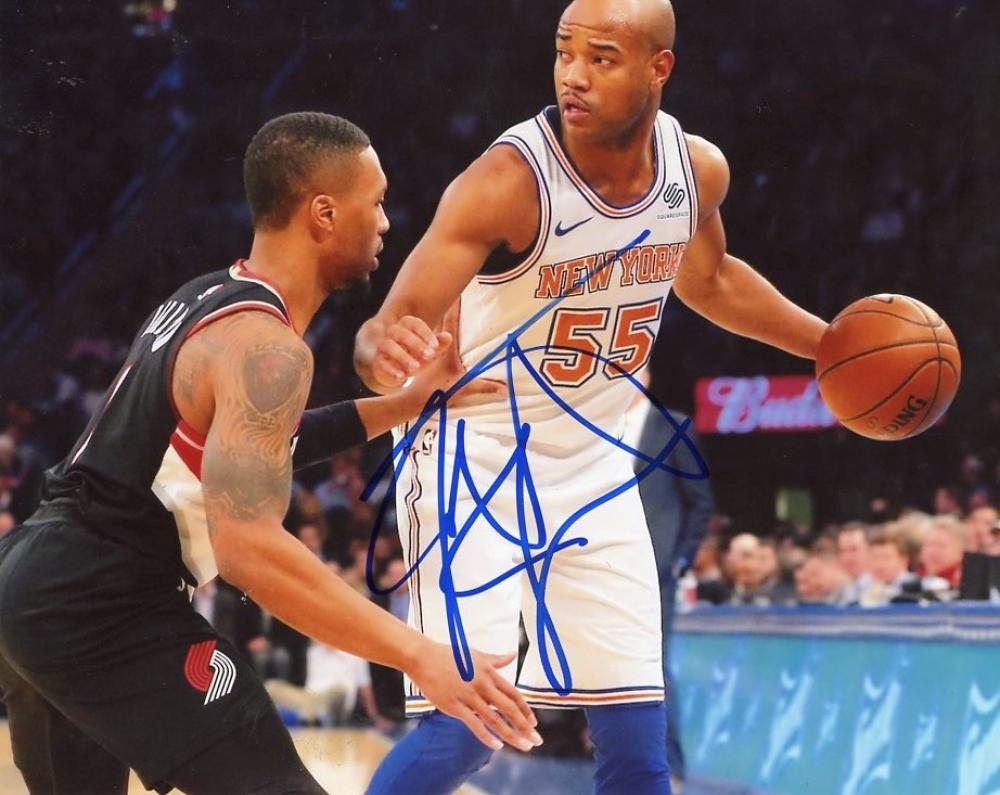 JARRETT JACK NEW YORK KNICKS SIGNED AUTOGRAPHED 8X10 PHOTO W/COA