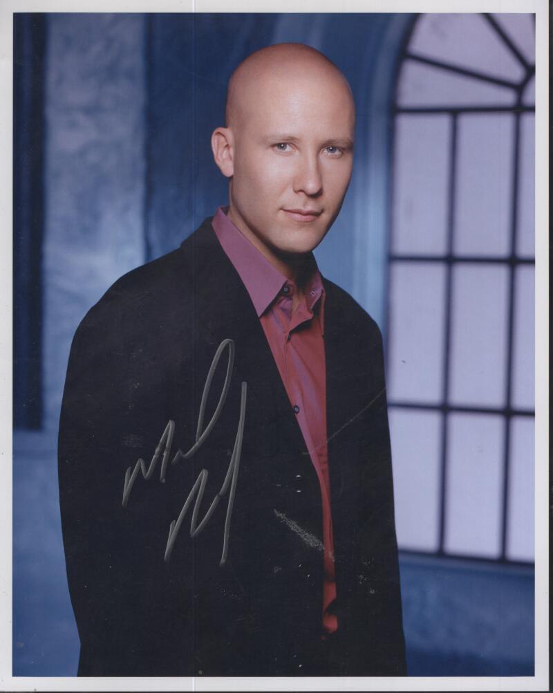 MICHAEL ROSENBAUM SMALLVILLE  SIGNED AUTOGRAPHED 8X10 PHOTO W/ COA